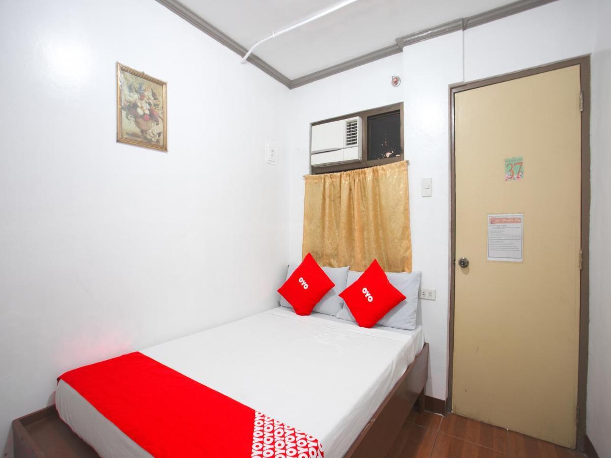 Oyo 802 Ka Farah'S Inn 안티폴로 외부 사진