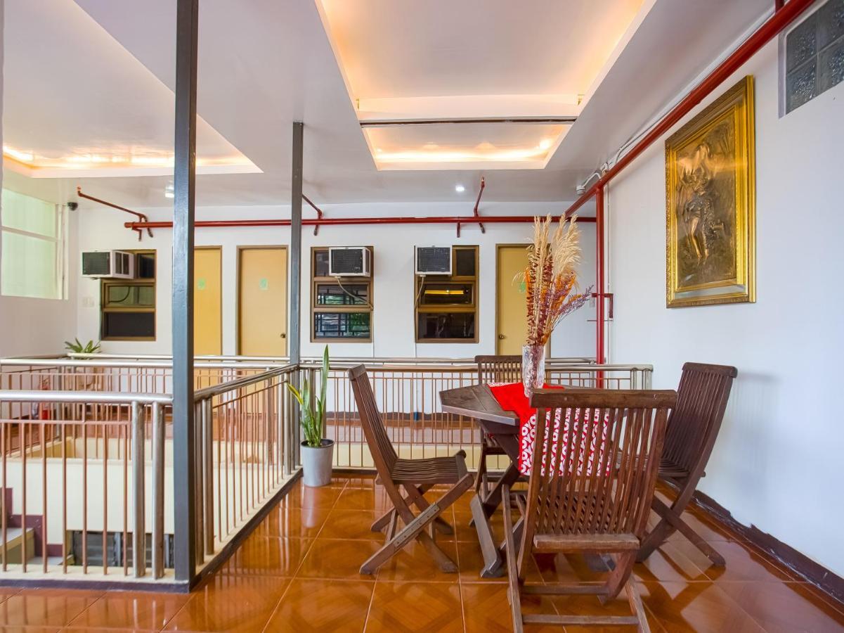 Oyo 802 Ka Farah'S Inn 안티폴로 외부 사진