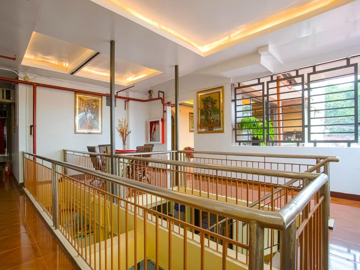 Oyo 802 Ka Farah'S Inn 안티폴로 외부 사진