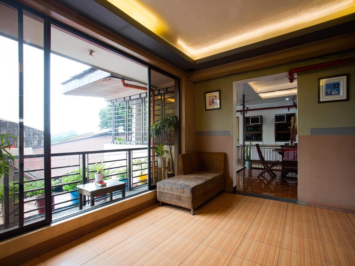 Oyo 802 Ka Farah'S Inn 안티폴로 외부 사진